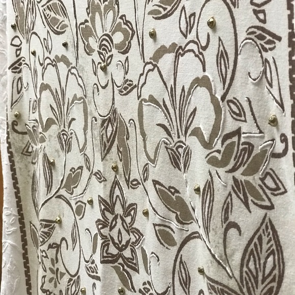 Ruby Rd Ivory Floral Top L - Picture 2 of 11